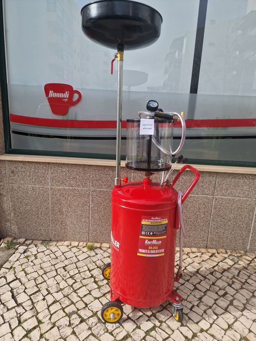 Máquina de tirar óleo nova