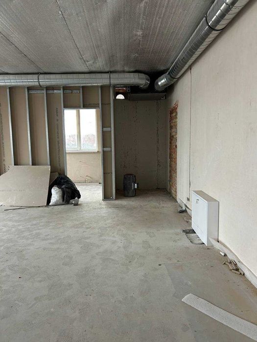 Продам фасадне приміщення 73 кв.м. вул. Набережна м. Вишгород