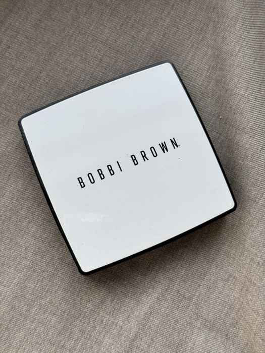 Puder Bobbi Brown Vitamin Enriched Pressed Powder