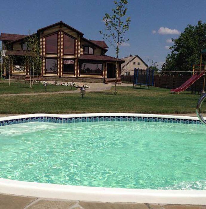 Продам шикарный сруб в Новоселовке.  Авторский ремонт. Рядом река .