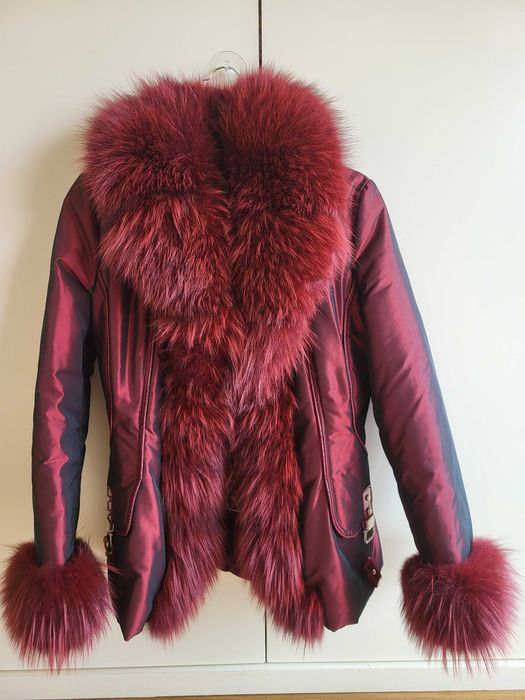 Blusão com Pêlo Bordeaux, J.N.C.