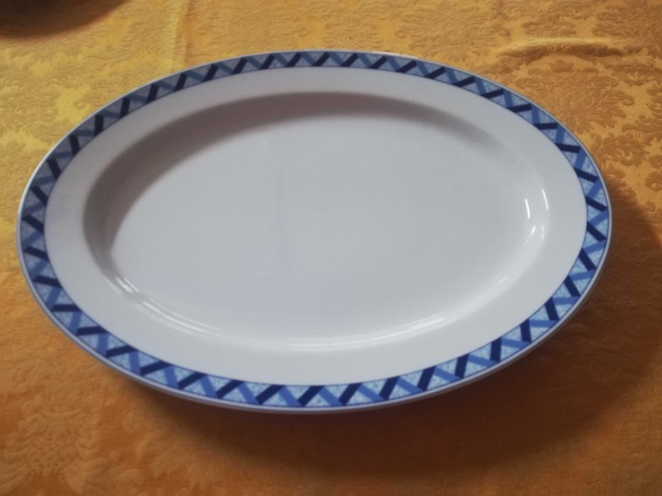 Serviço de jantar, fabrico Porcelanas SPAL