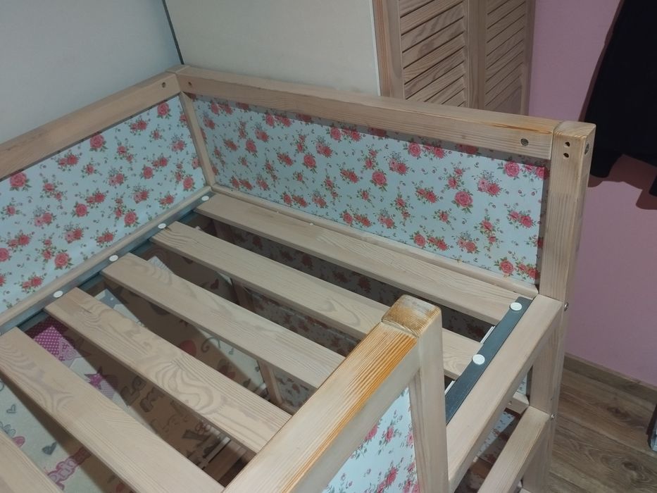 Łóżko piętrowe dla dziewczynki