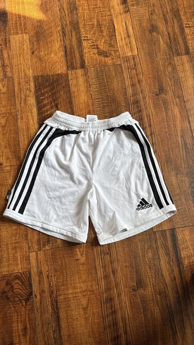 Шорти від Adidas