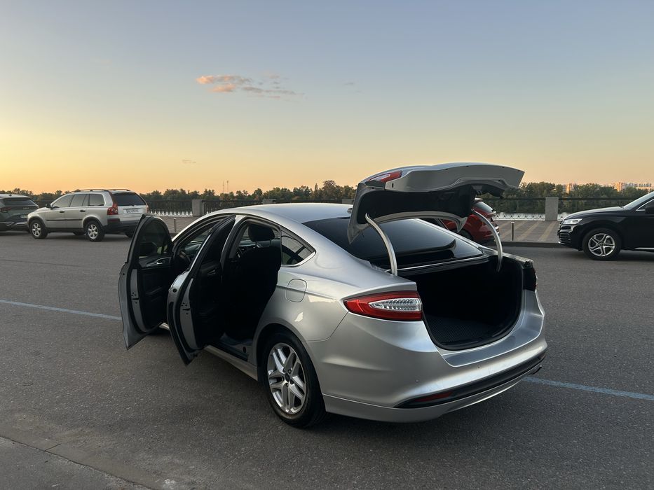 Ford Fusion 2016