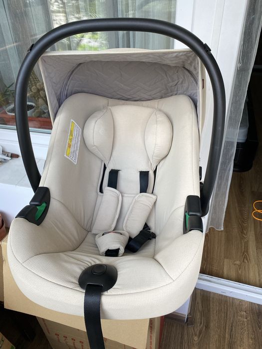 Автолюлька, автокрісло  Carello omega +