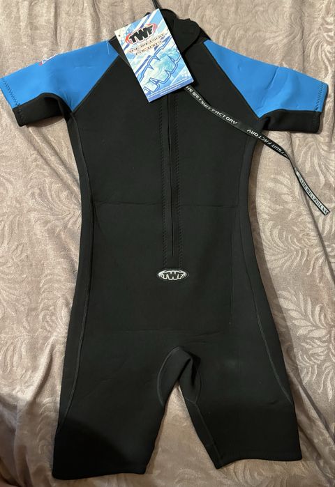 Дитячій гідрокостюм