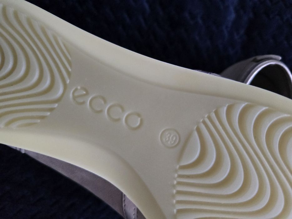Ecco nowe skórzane buty 39