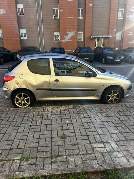 Peugeot 206 1.1 gasolina