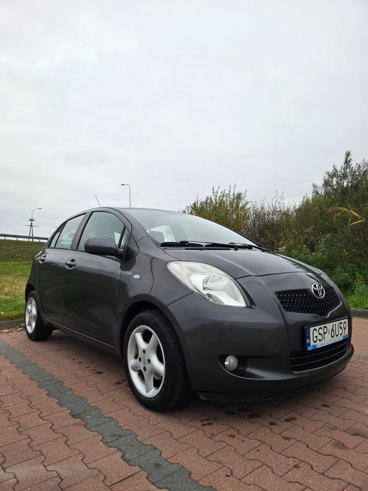 Toyota Yaris II.