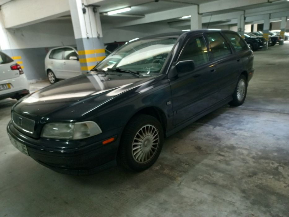 Volvo v40 1.6 de 1997 com 190.000 km's