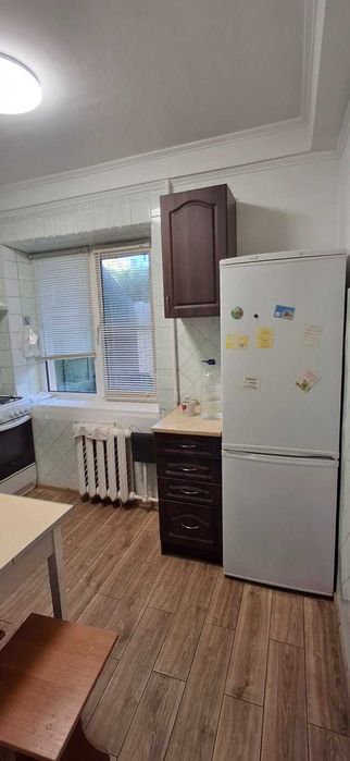 Затишна 2-кімнатна квартира по пр. Леся Курбаса, 10а