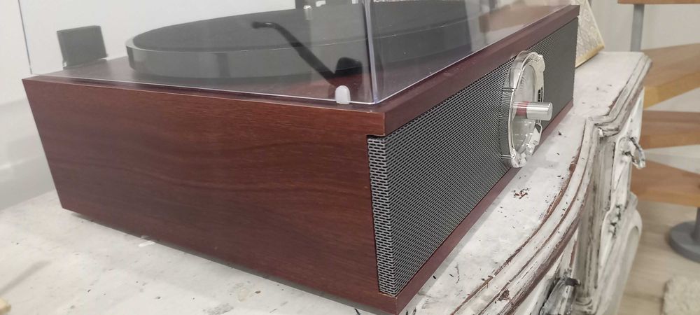 Gira discos Victrola Park Avenue - novo