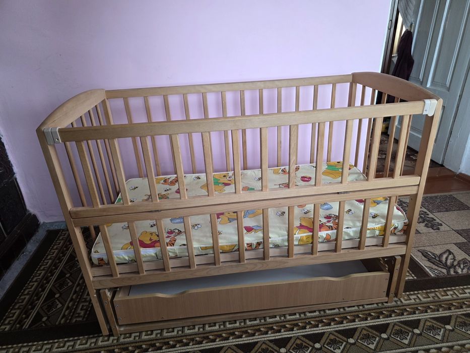 Дитяче ліжечко Goydalka VALERI з натурального бука + матрац