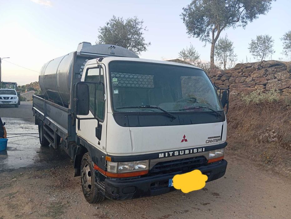 Mitsubishi Canter  Camião Cisterna