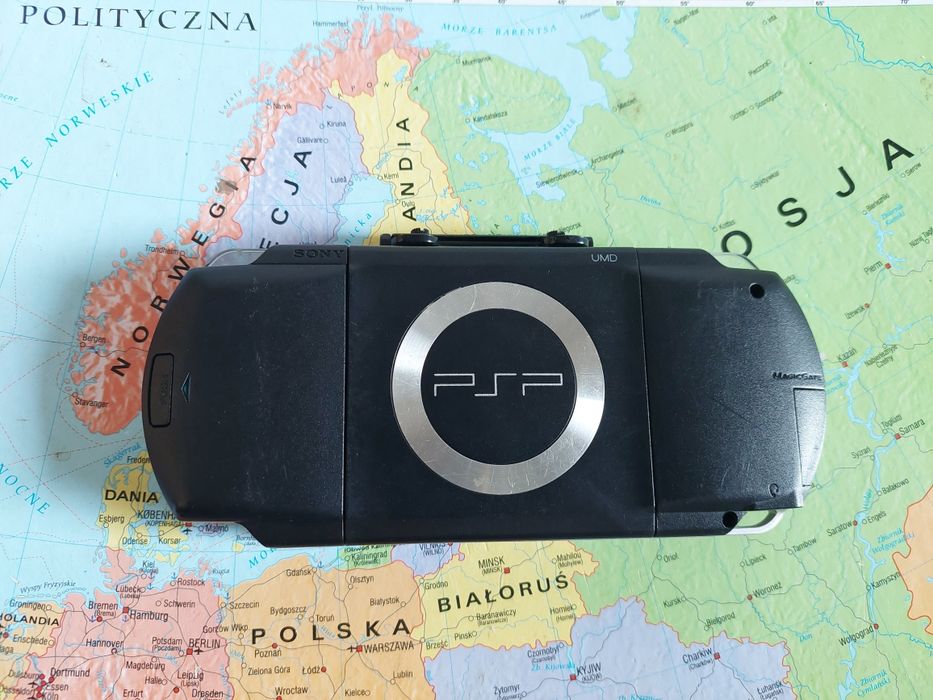 Konsola sony psp 1003 (1004) stan BDB 128mb Gra tekken