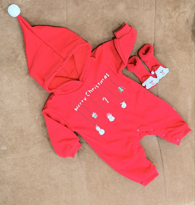 Новорічний ромпер з відкритою ніжкою, новорічні носочки