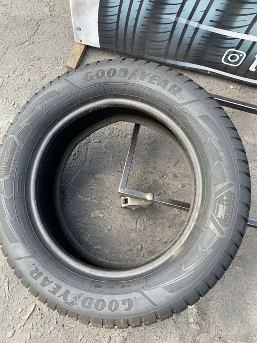 Шини 245/55 R17 пара Goodyear  8мм зима