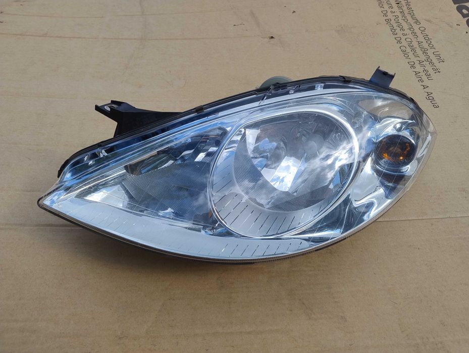 a1698200161 Lampa przednia lewa mercedes A169  europa bardzo ładna