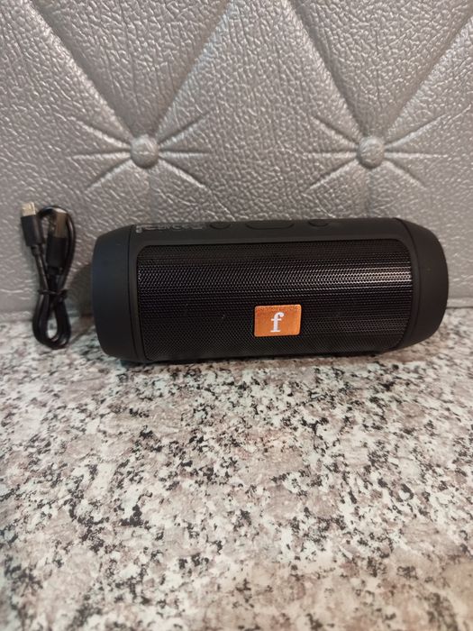 Caixa de som portátil