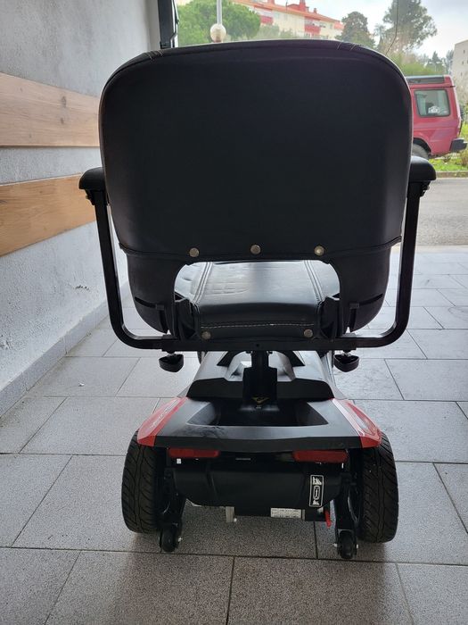 Scooter de Mobilidade Invacare Colibri – Versão Longa Autonomia