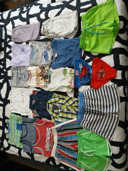 T-shirt e calcoes 5/6 anos