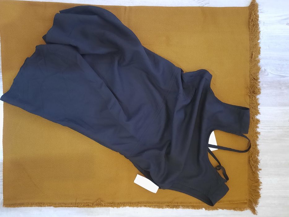 Sukienka nowa z metką Pull &Bear, na lato  czarna