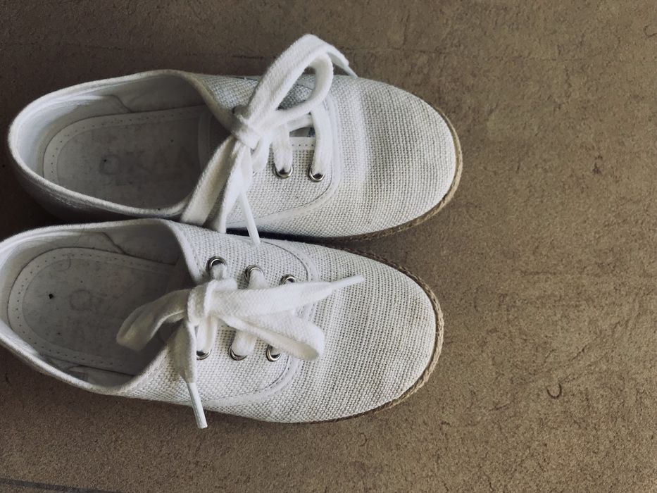 Sapatinhos em bom estado