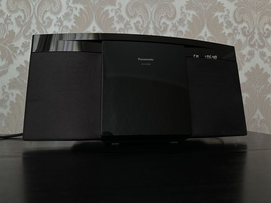 Система Micro Hi-Fi  Panasonic SC-HC297 USB Bluetooth AUX CD MP3 NFC Radio бумбокс магнитола радио