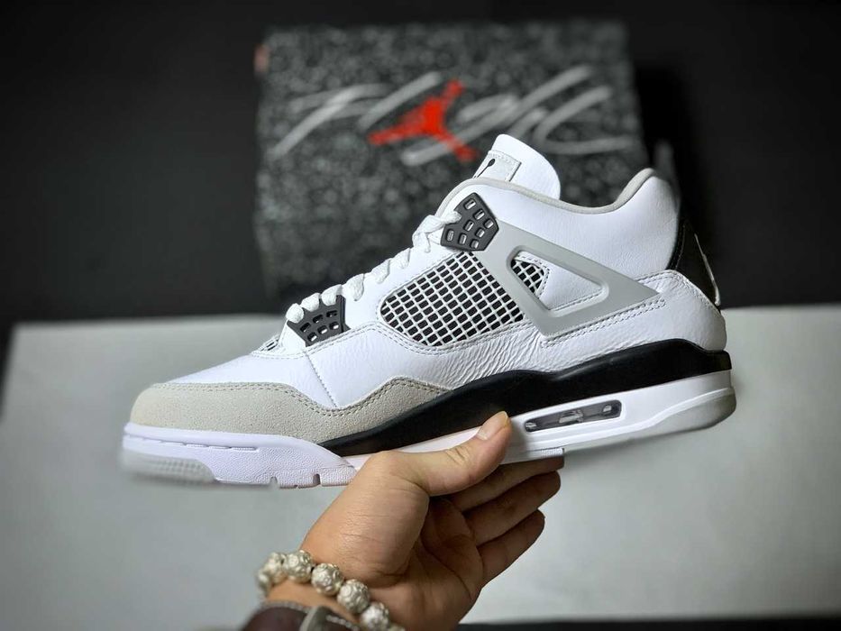 Jordan 4 military black