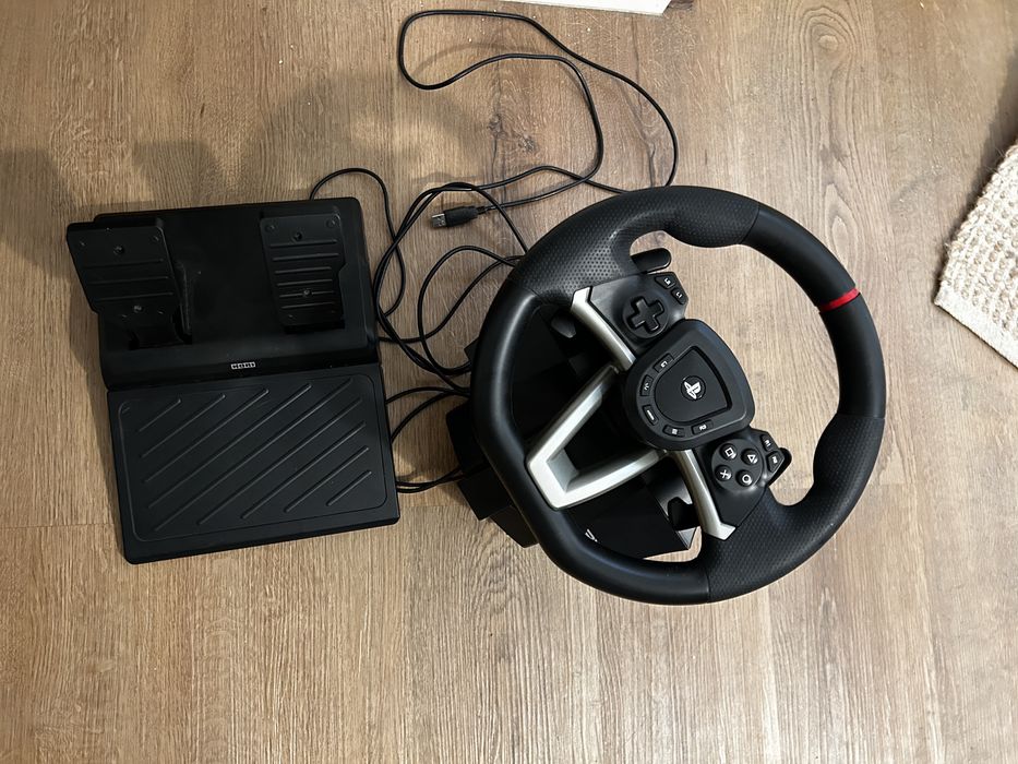 Volante HORI Racing Wheel Apex PS5/PS4/PC – Como Novo