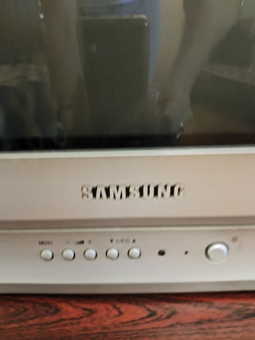 Продам телевизор