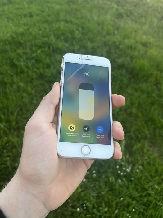Iphone 8 рожевий 64gb