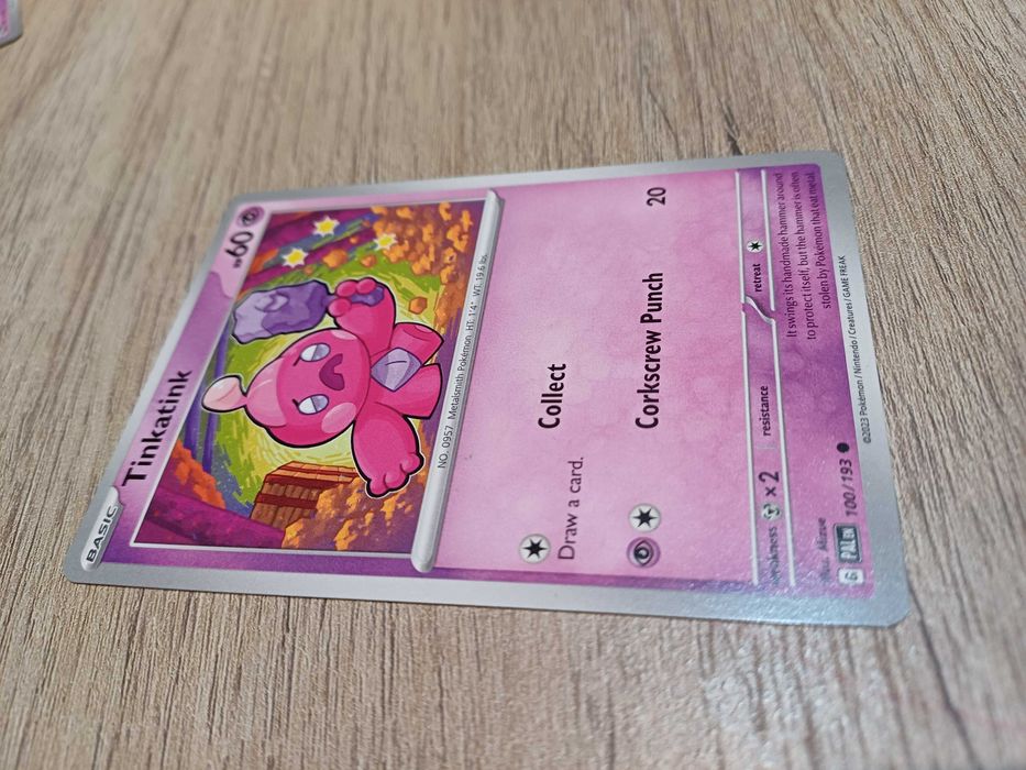 Carta Pokémon Tinkatink #100