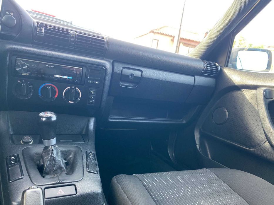 BMW 3 Sedan (E36)