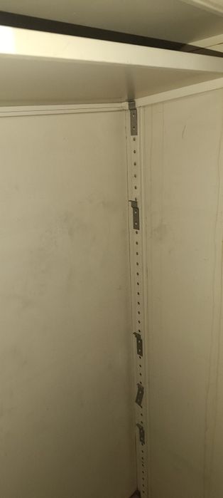 armário em chapa de três portas