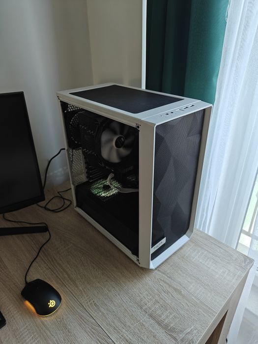 Komputer do gier, i5 9600k, 16GB RAM, Fractal Design