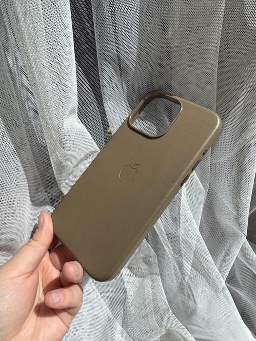 Чохол на iPhone 15 Pro Max (коричневий)