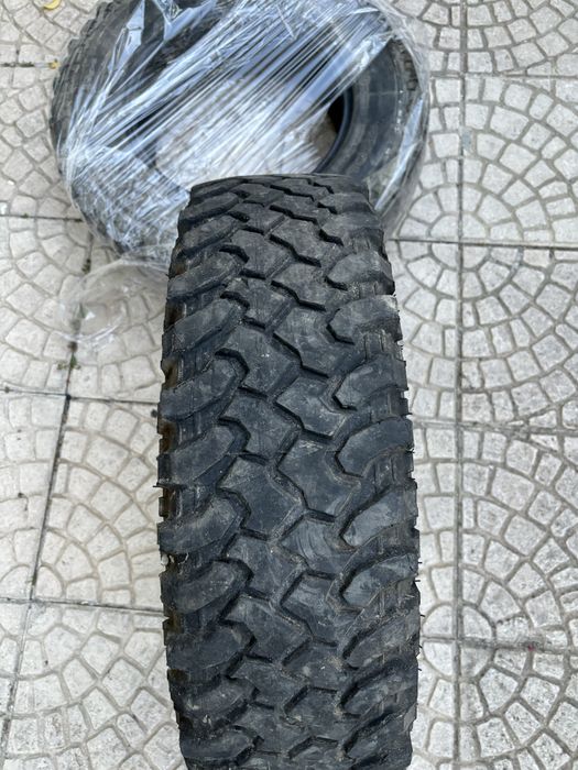 Vendo 2 Pneus Fedima - 215/80R16 Usado