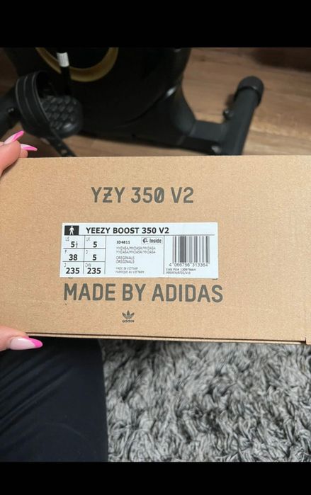 Świetne oryginalne buty yeezy