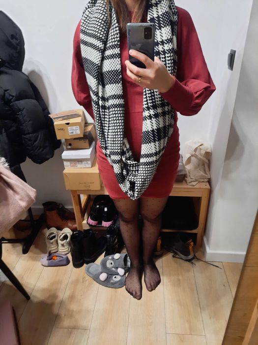 Ciepły komin marki Reserved