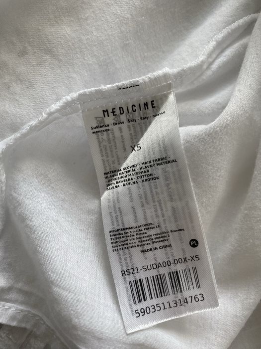 Letnia sukienka bawełniana biała Medicine rozmiar XS oversize