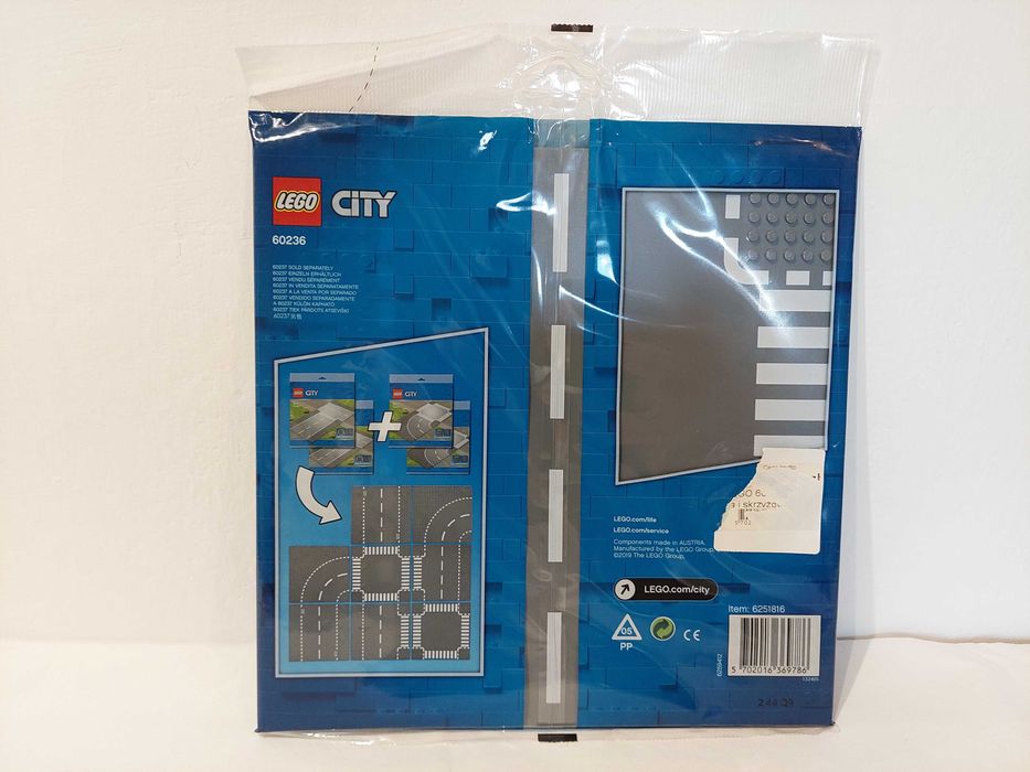 LEGO 60236 City - Ulica i skrzyżowanie