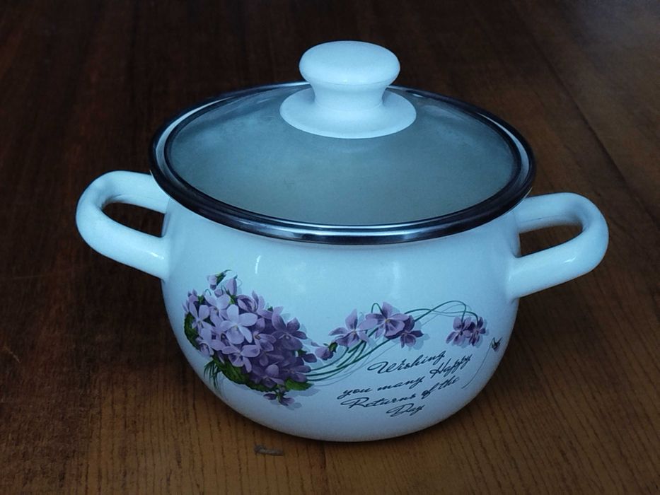 Кастрюля с кришкой 1,5 л