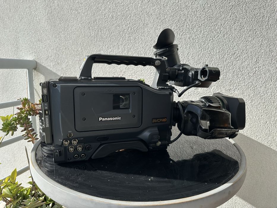 Panasonic AJ-D410AE - Professional DVCPro Camcorder