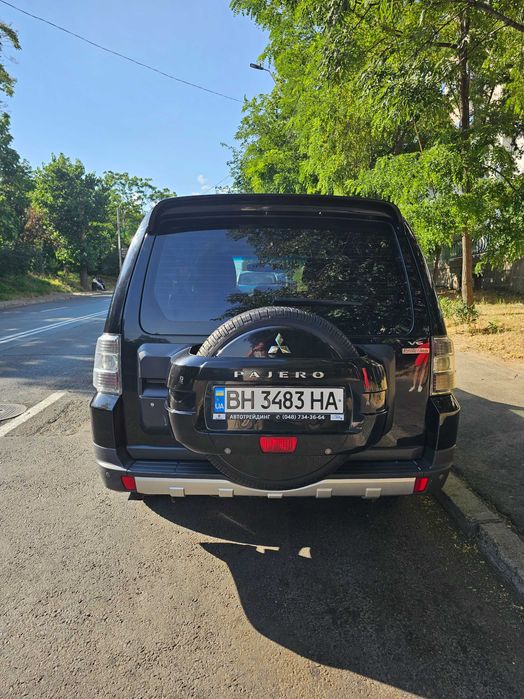Mitsubishi Pajero 4