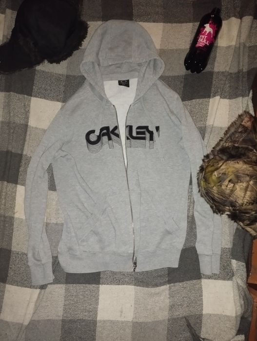 Прикольная зипка oakley