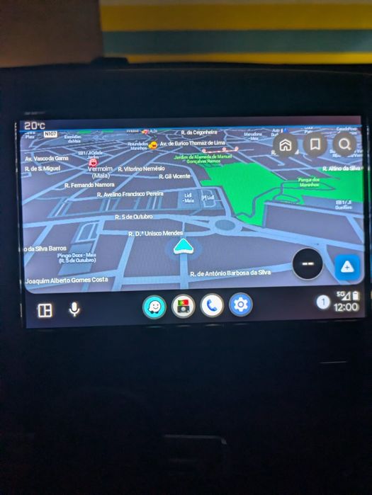 Peugeut 208 COMO NOVO
