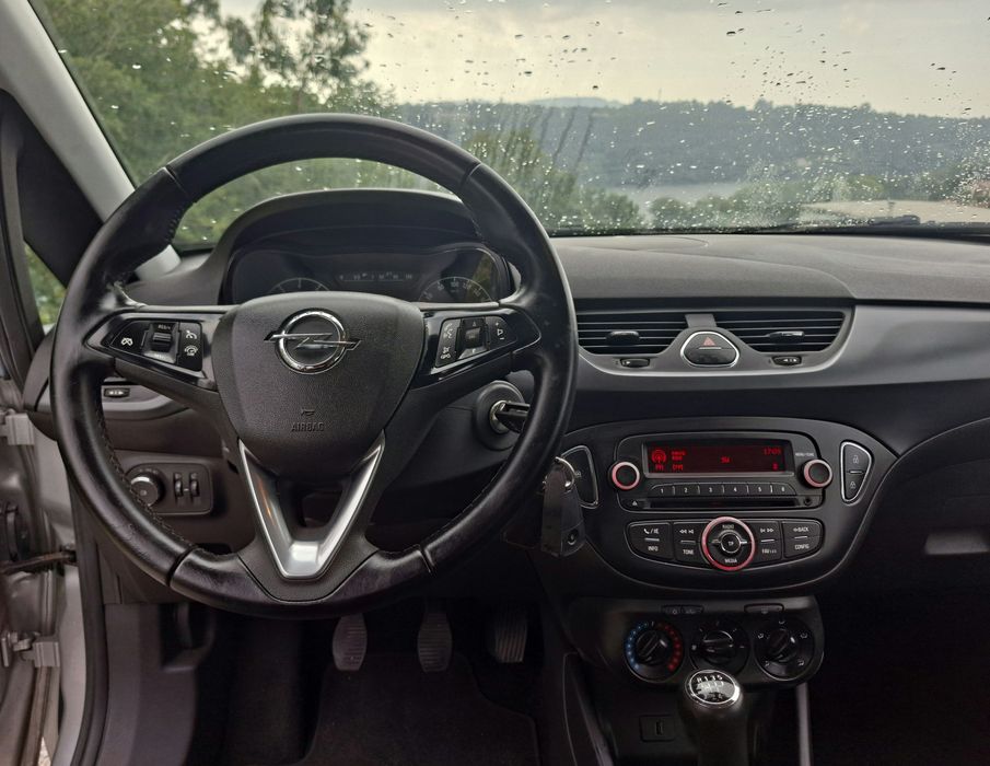 Opel Corsa 1.2 Dynamique 2018 Nacional 120000km