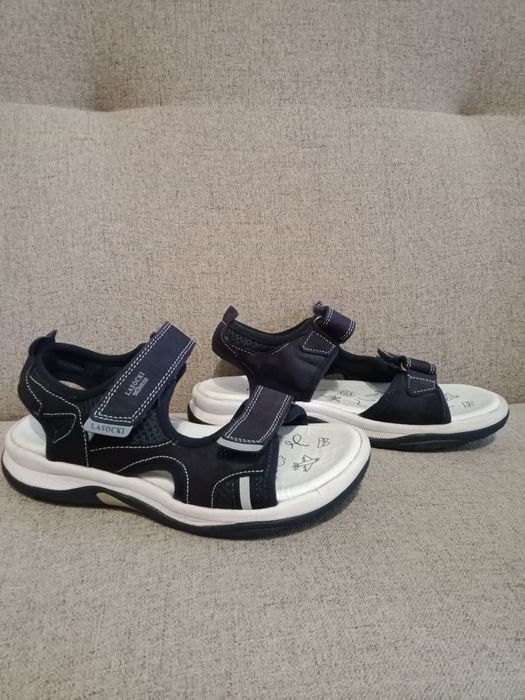 Sandałki marki Lasocki rozm 35 na stopkę dł 20 cm